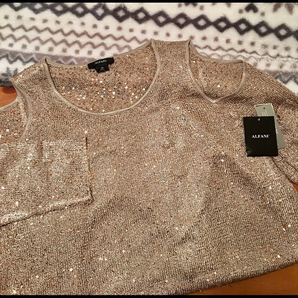 Alfani Tops - 🏵 Alfani 🏵 last 2!